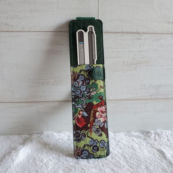 IF V&A Bookaroo Pen Pouch in the Sundour Pheasant Design Green - Picture 1 of 7